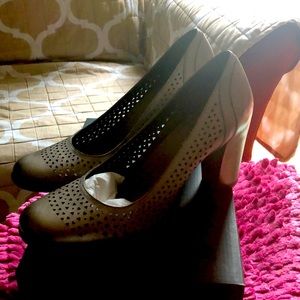 NWOT Ecco Bronze summer shoe. Perforated leather w rubber bottom.Never worn